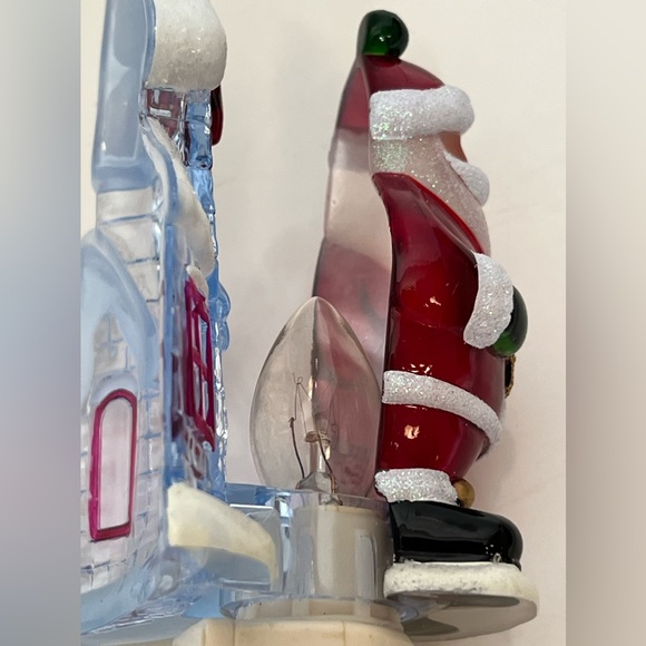 Santa Claus Wall Plug-In Night-light with Bulb 6” - Picture 10 of 10